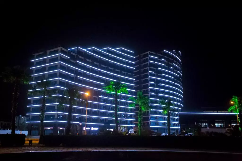 هتل ایفوریا آپارتمان باتومی